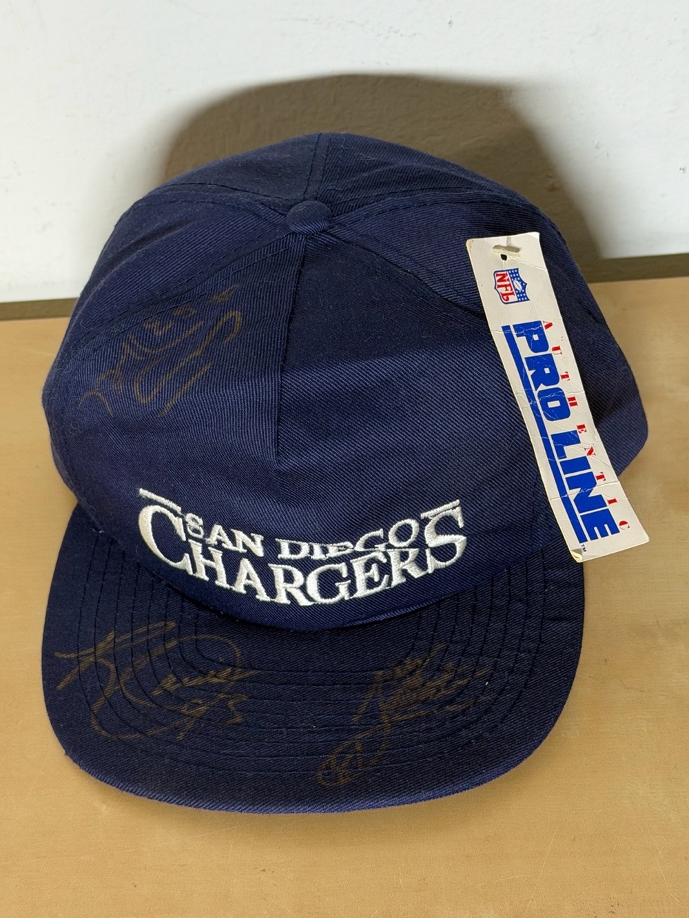 Vintage San Diego Chargers Signed NFL Pro Line Hat Davis Martin Hall Autographs
